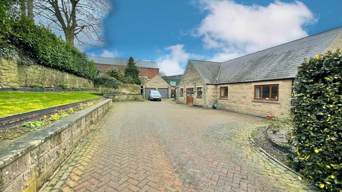 4 Bedroom Detached Bungalow For Sale In Hall Drive, Sutton Scarsdale, Chesterfield, S44