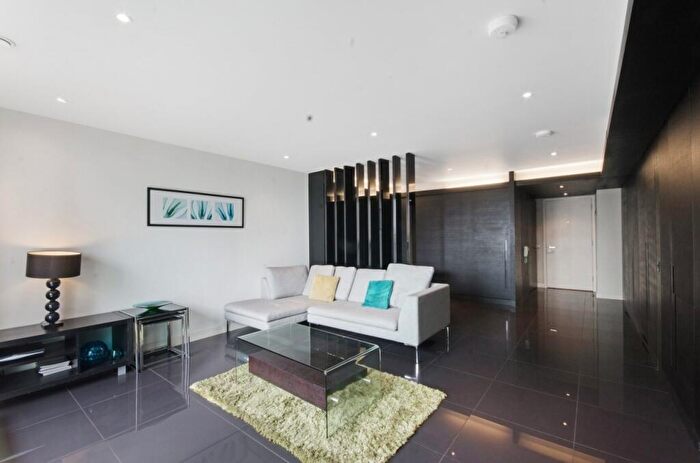 Flat For Sale In Pan Peninsula Square, Canary Wharf, London, E14