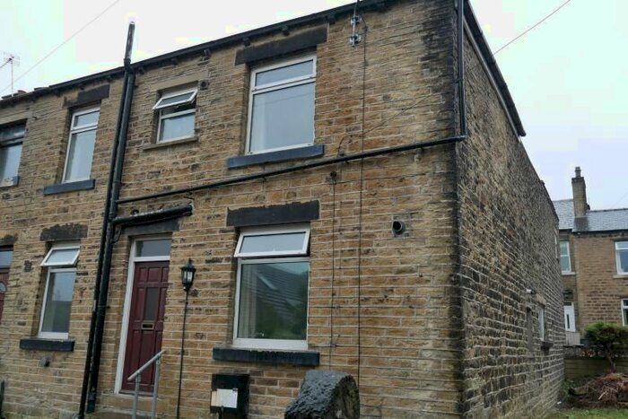 2 Bedroom Terraced House To Rent In Baker Street, Oakes, Huddersfield, HD3