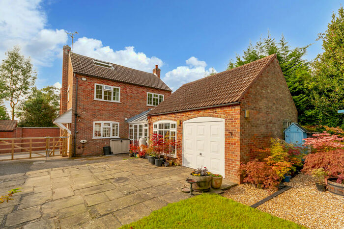 3 Bedroom Detached House For Sale In Main Street, Flintham, Newark, NG23