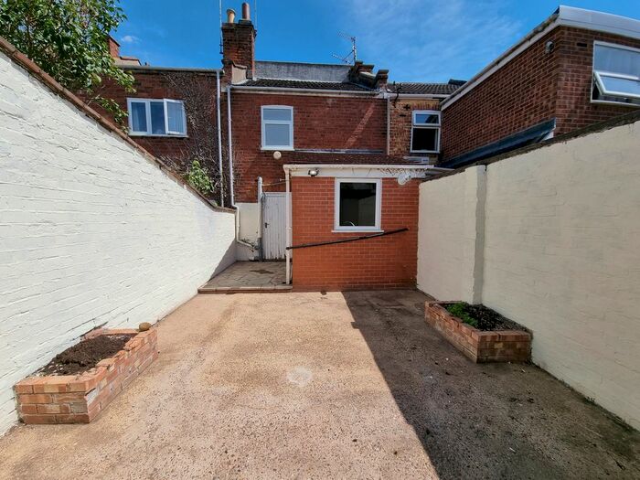 1 Bedroom Flat To Rent In Lansdowne Street, Leamington Spa, CV32