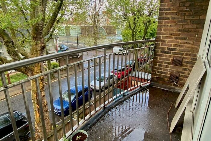 3 Bedroom Flat To Rent In Keetons Road, Bermondsey, SE16