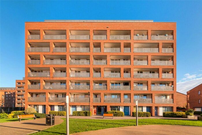 2 Bedroom Flat To Rent In Hastings Road, Canary Wharf, E16