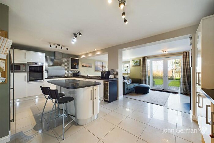 4 Bedroom Detached House For Sale In Postern Road, Tatenhill, DE13