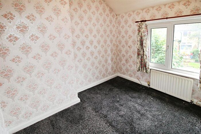 2 Bedroom Terraced House To Rent In Rathmell Street, Bankfoot, Bradford, BD5