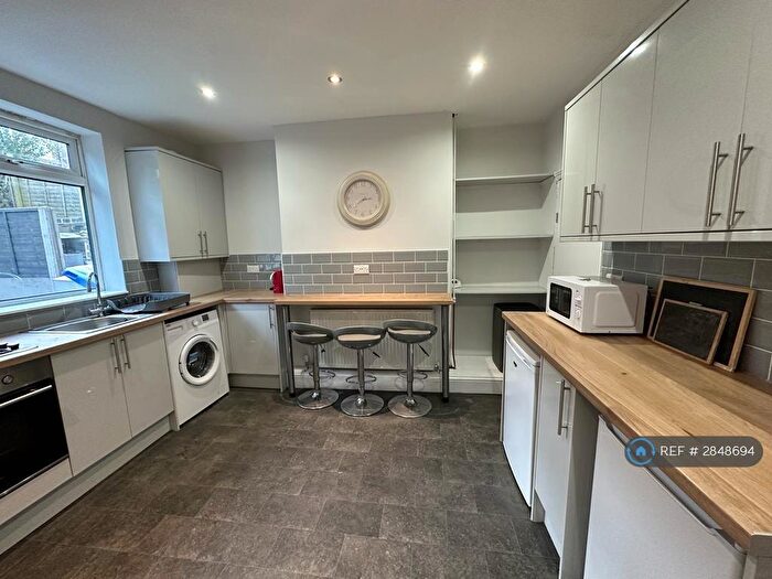 3 Bedroom Terraced House To Rent In Loxley View Road, Sheffield, S10