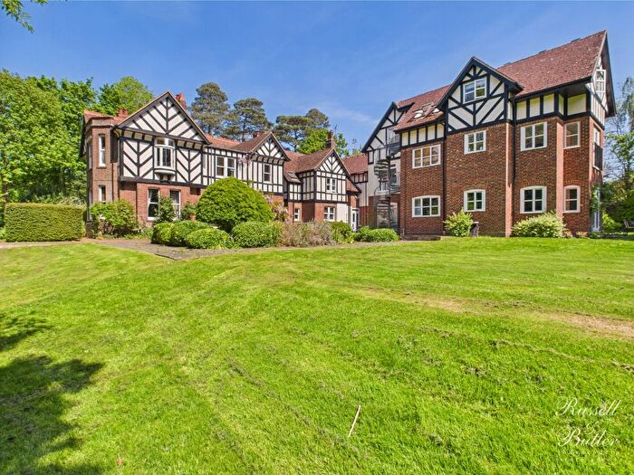 1 Bedroom Flat For Sale In Seven Gables, Buckingham Road, Winslow, MK18