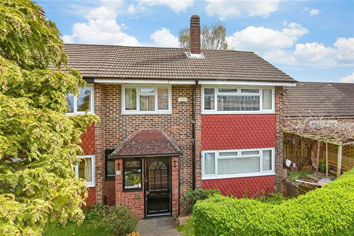 3 Bedroom End Terrace House For Sale In Laurel Crescent, Croydon, Surrey, CR0