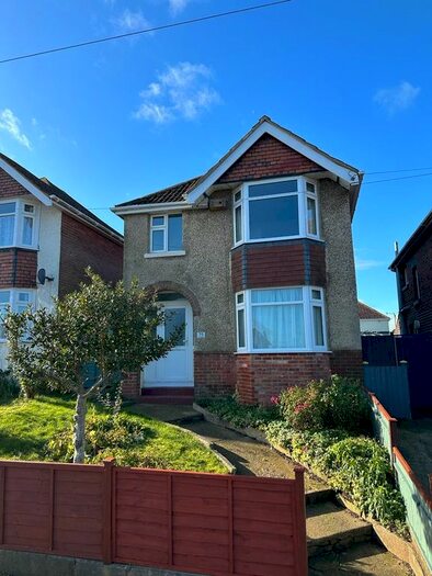 3 Bedroom Property To Rent In Portview Road, Southampton, SO18