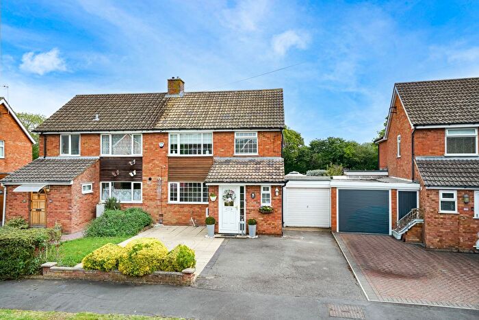 3 Bedroom Semi-Detached House For Sale In Welbeck Avenue, Aylesbury, Buckinghamshire, HP21