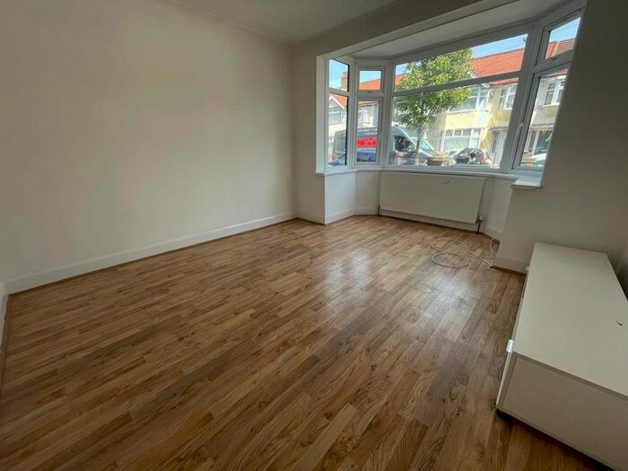 4 Bedroom Terraced House To Rent In Kingsmead Avenue, London, N9