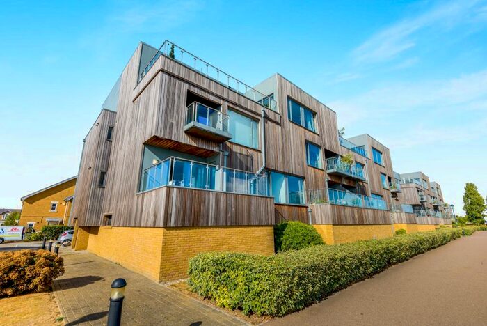 2 Bedroom Flat To Rent In Parade Walk, Shoebury, SS3