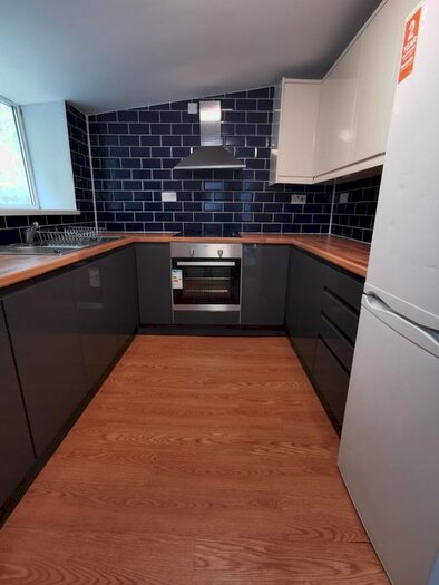 5 Bedroom Property To Rent In Norfolk Street, Mount Pleasant, Swansea, SA1