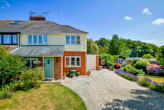 3 Bedroom End Of Terrace House For Sale In Bowl Road, Charing, TN27