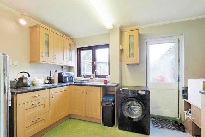 3 Bedroom Terraced House For Sale In Anne Close, Keadby, Scunthorpe, DN17