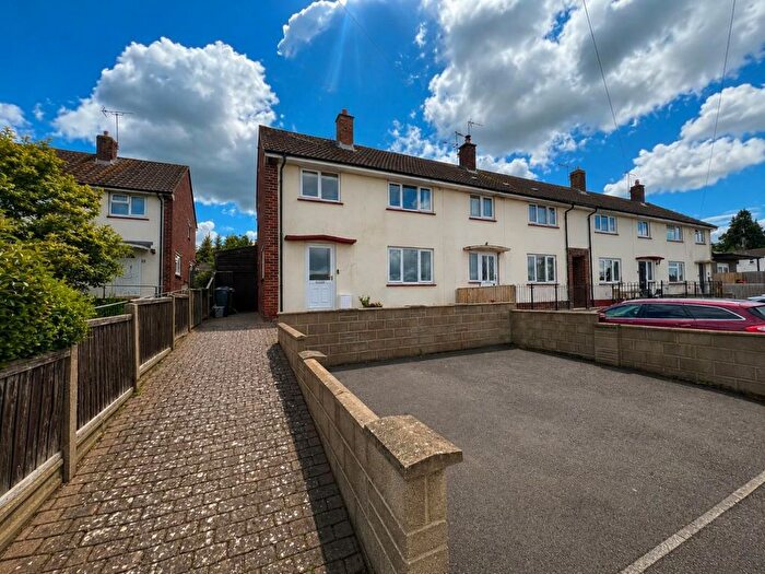 3 Bedroom Semi-Detached House For Sale In Fishers Road, Berkeley, GL13