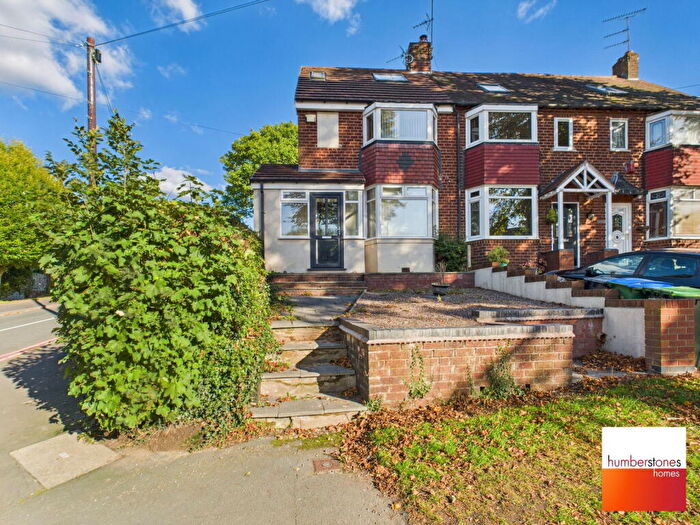 3 Bedroom Semi Detached House For Sale In Moat Road, Oldbury, B68