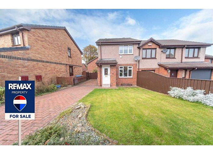 2 Bedroom Semi-Detached House For Sale In Braeside Park, Mid Calder, EH53