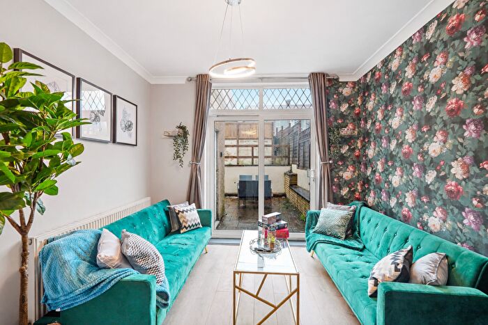 5 Bedroom House To Rent In Syston Way, Kingswood, BS15