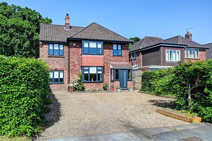 4 Bedroom Detached House For Sale In Keswick Close, Norwich, NR4
