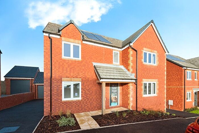 4 Bedroom Detached House For Sale In Snowdon Grange, Chard, TA20