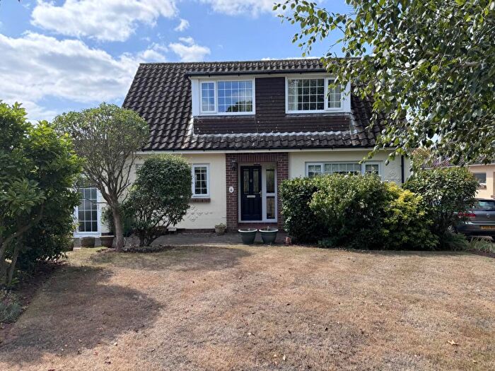 3 Bedroom Link Detached House For Sale In Trefusis Way, East Budleigh, EX9