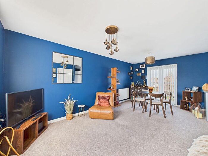 2 Bedroom Flat For Sale In Naiad Road, Pentrechwyth, SA1