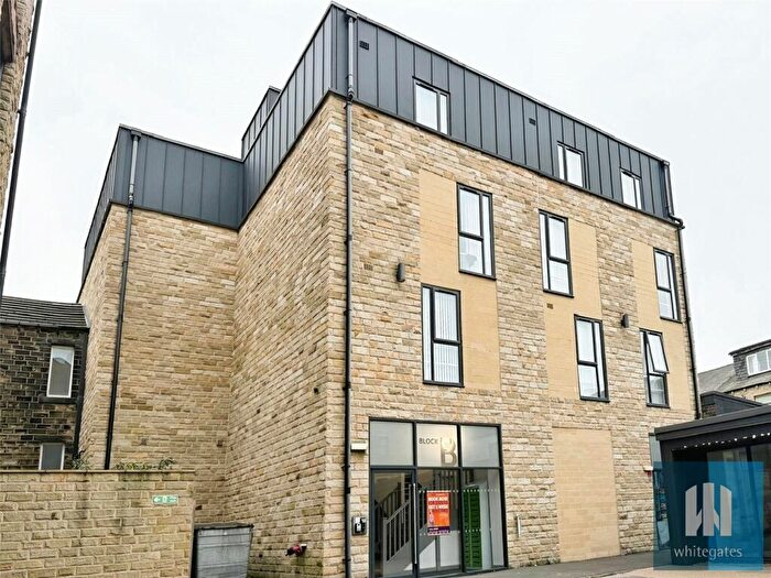 Studio To Rent In Broomfield House, Firth Street, Huddersfield, HD1