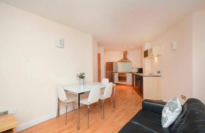 2 Bedroom Apartment To Rent In West One Plaza, Sheffield, S3