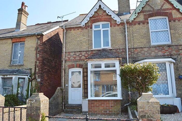 2 Bedroom Semi-Detached House To Rent In Adelaide Grove, East Cowes, PO32