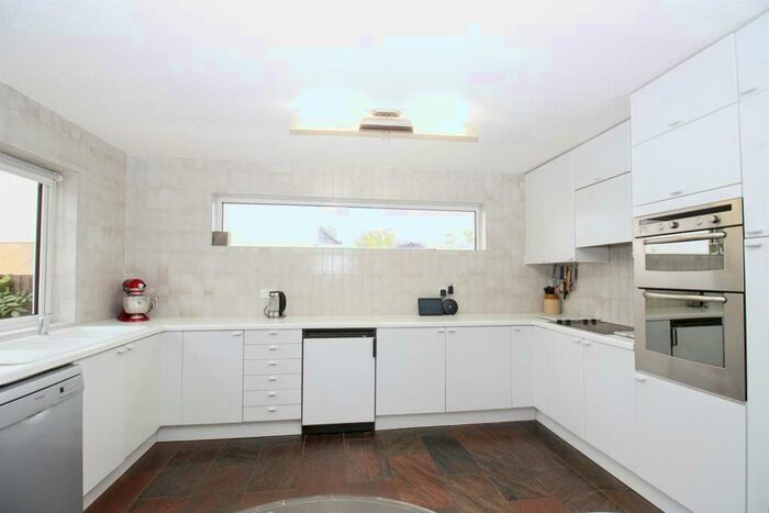 4 Bedroom Detached House For Sale In Penygroes, Groesfaen, Pontyclun, CF72