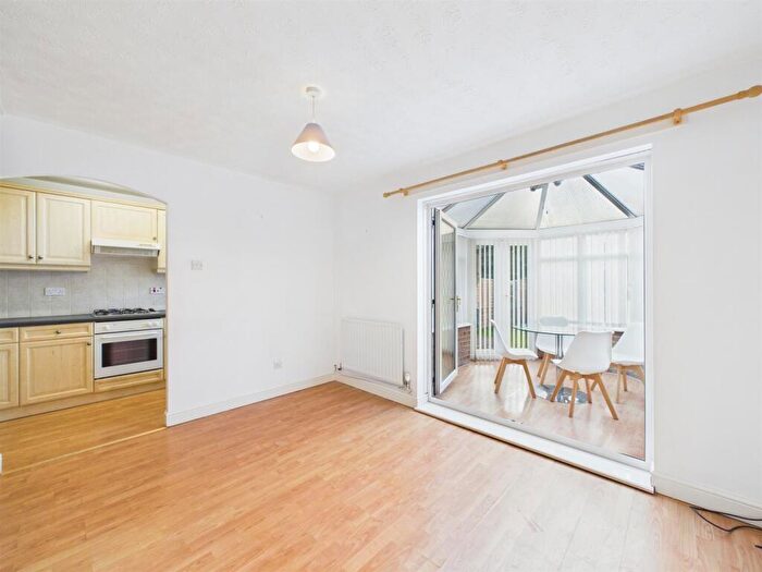 1 Bedroom Semi-Detached House To Rent In Slateley Crescent Solihull, B90