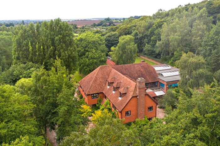 9 Bedroom Detached House For Sale In Iwade Road, Newington, Sittingbourne, Kent, ME9