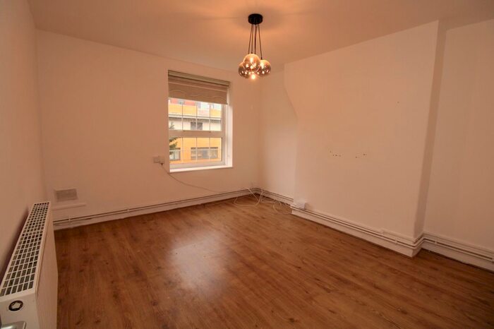 2 Bedroom Flat To Rent In Roan Street, London, SE10