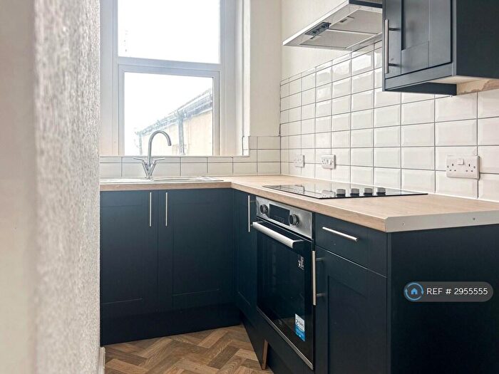 1 Bedroom Flat To Rent In Holton Road, Barry, CF63
