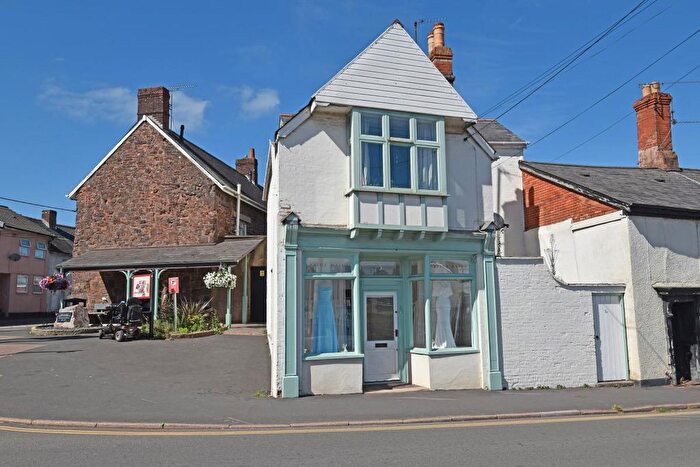 2 Bedroom End Of Terrace House For Sale In Station Road, Cullompton, EX15