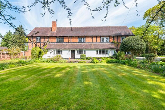 5 Bedroom Detached House For Sale In Henley Road, Ullenhall, Henley-in-Arden, B95