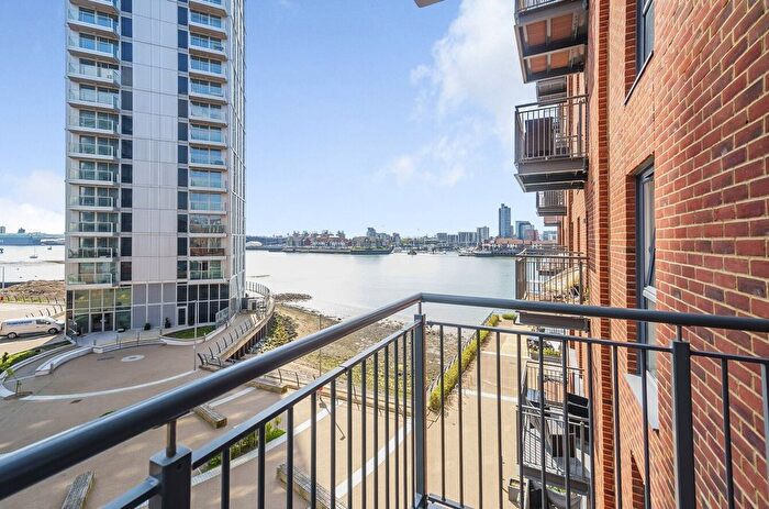 2 Bedroom Flat For Sale In Capstan Road, Woolston, Southampton, Hampshire, SO19