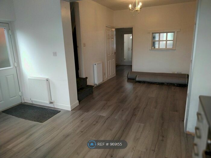 2 Bedroom End Of Terrace House To Rent In Westfield Road, Bramley, Rotherham, S66