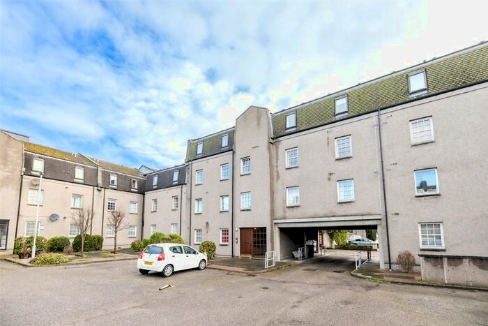 2 Bedroom Flat To Rent In Albany Court, Gordon Street, Aberdeen, AB11
