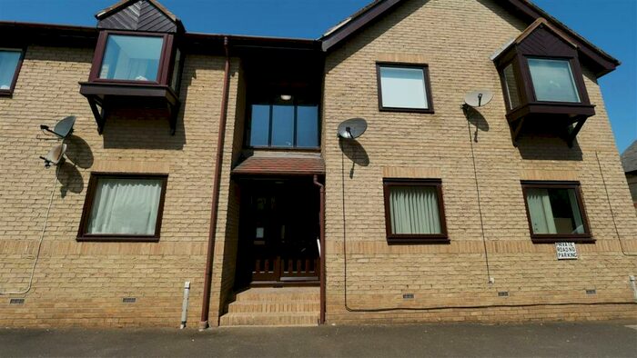 1 Bedroom Flat To Rent In Alexandra Court, St Ives, PE27