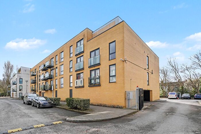 1 Bedroom Flat For Sale In Velocity Way, Enfield, EN3