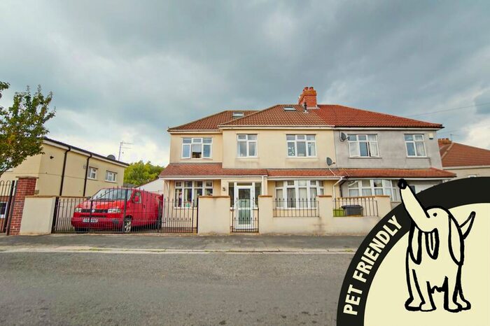 4 Bedroom Semi-Detached House To Rent In Ilchester Road, Bishopsworth, Bristol, BS13