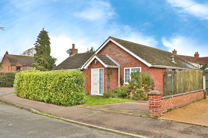 3 Bedroom Detached Bungalow For Sale In Willow Close, Mattishall, Dereham, NR20