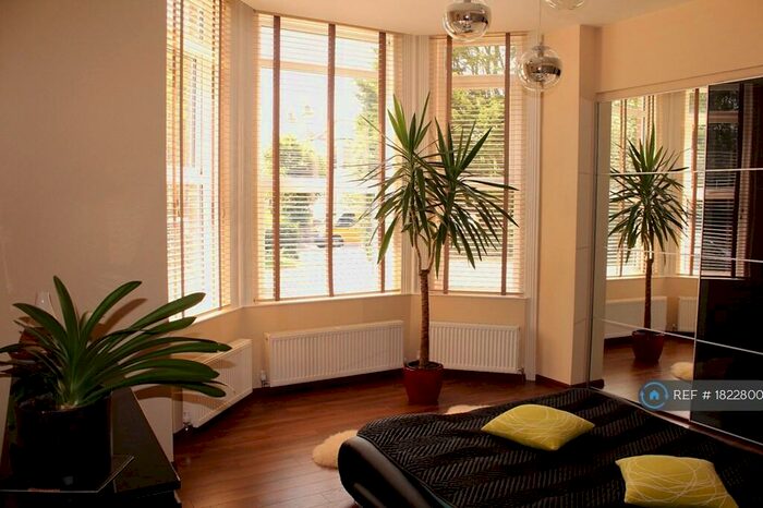 1 Bedroom Flat To Rent In Lansdowne Road, Worthing, BN11