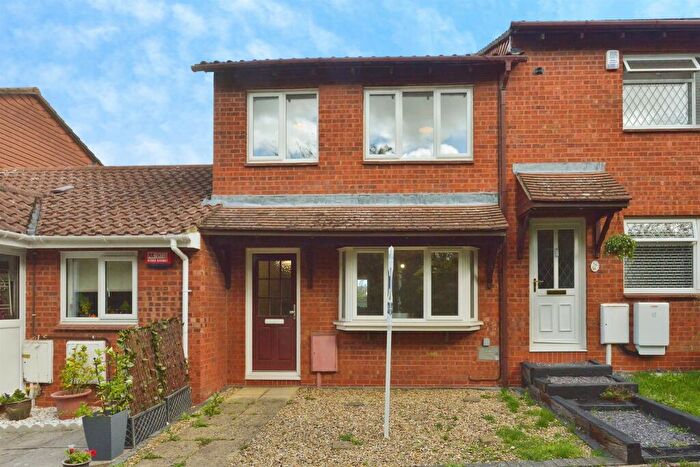 3 Bedroom Terraced House For Sale In Challacombe, Furzton, Milton Keynes, MK4