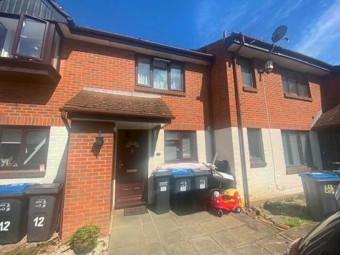 2 Bedroom Terraced House To Rent In Broster Gardens, London, SE25