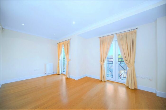 1 Bedroom Flat To Rent In Leslie Road, East Finchley, London, N2