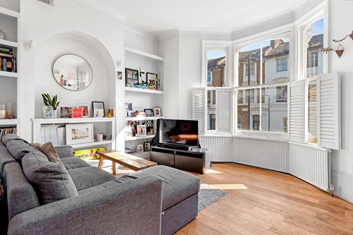 1 Bedroom Flat For Sale In Albion Road, London, N16