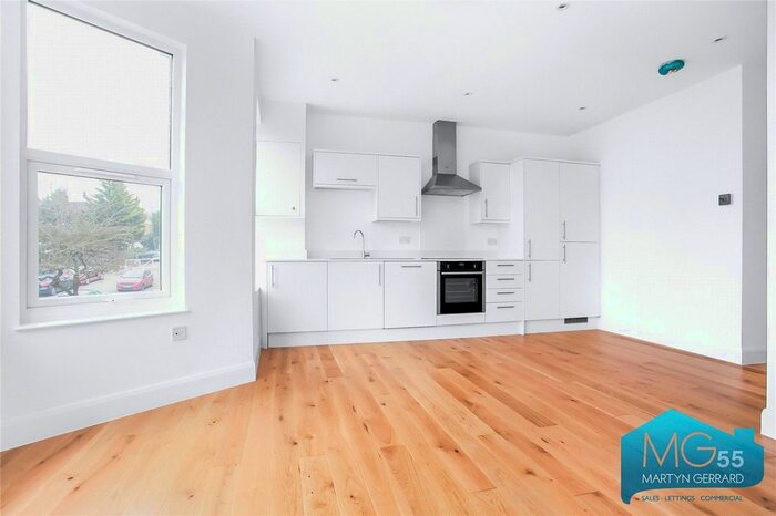 2 Bedroom Flat To Rent In Mountfield Road, Finchley, London, N3
